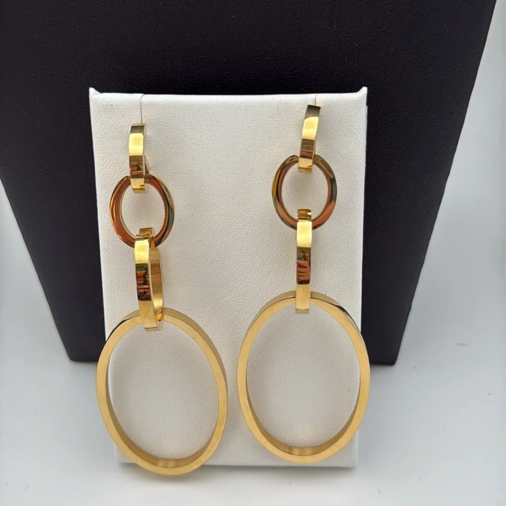 N/A gold tone
